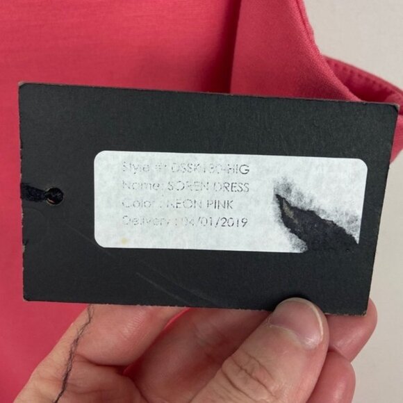 NWT 4SI3NNA Soren Sleeveless Side Slit Dress Neon Pink Size XS New With Tag Midi - Picture 9 of 9